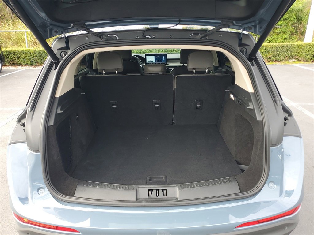 Used 2023 Lincoln Corsair FWD w/ Equipment Group 101A image 7