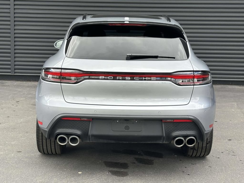 Certified 2026 Porsche Macan AWD/4WD image 4