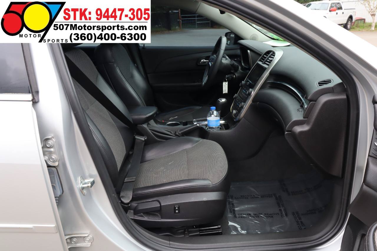 Used 2016 Chevrolet Malibu LT w/ Sun And Convenience Package FWD image 19