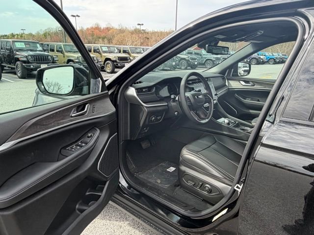 New 2026 Jeep Grand Cherokee Limited AWD/4WD image 15