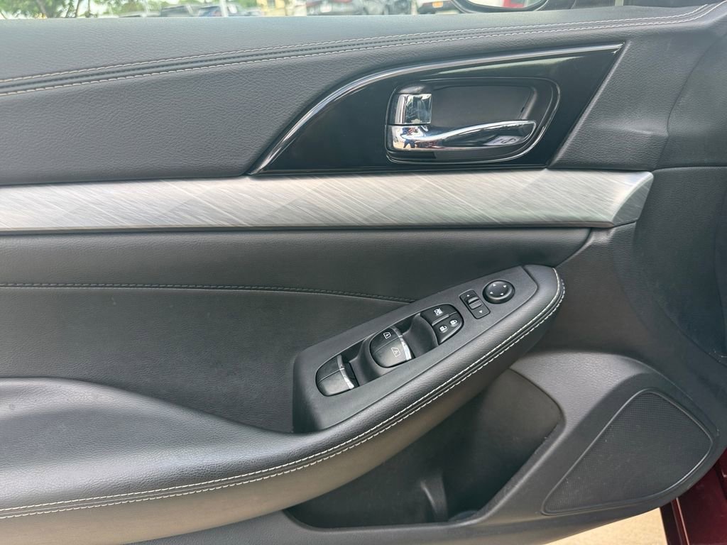 Used 2017 Nissan Maxima 3.5 SL FWD image 11