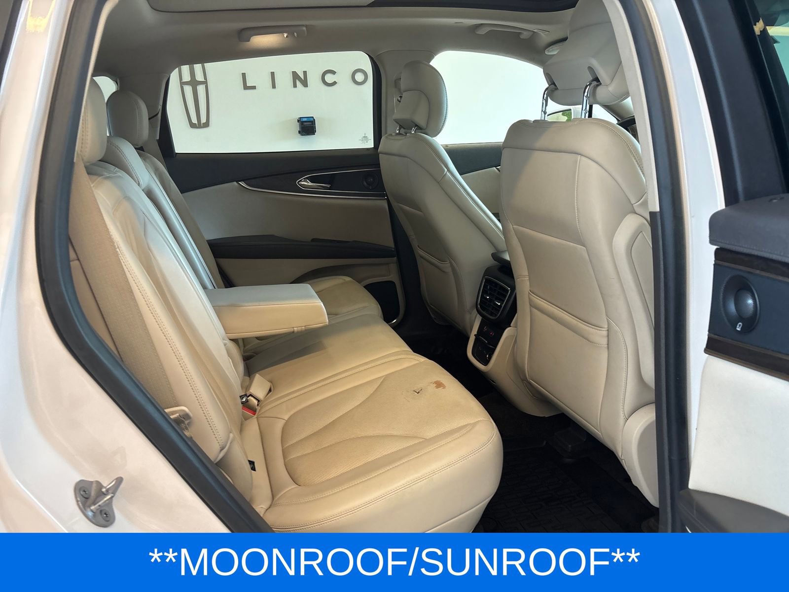 Used 2019 Lincoln Nautilus Reserve FWD image 10