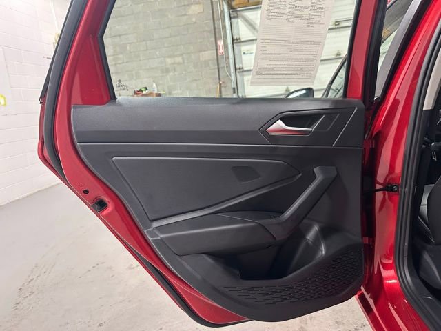 Certified 2022 Volkswagen Jetta SE image 13