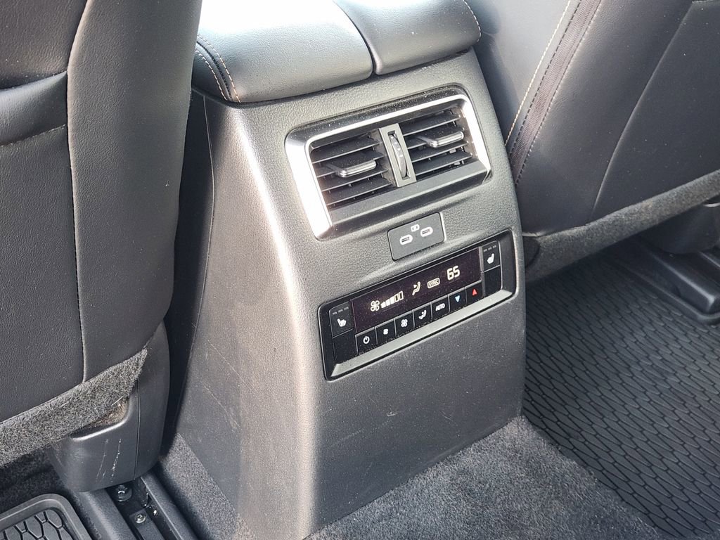 Used 2025 MAZDA CX-70 3.3 Turbo S w/ Premium Package image 35