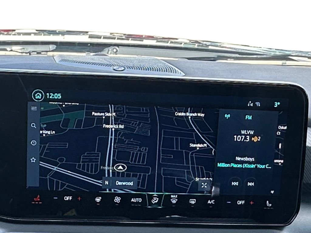 Used 2024 Ford Mustang Premium image 15