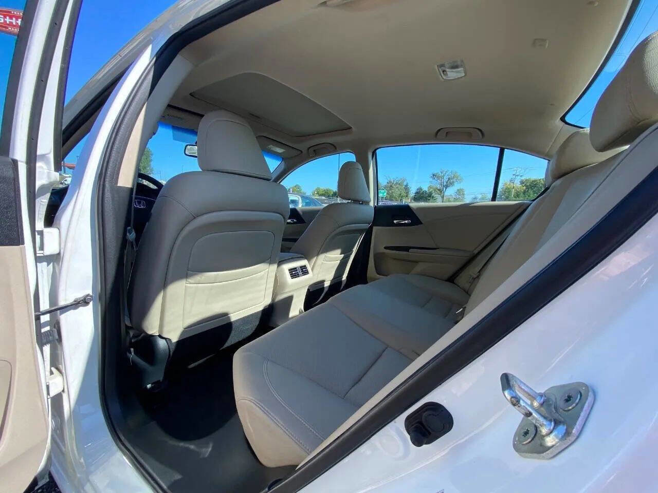 Used 2013 Honda Accord EX-L image 10