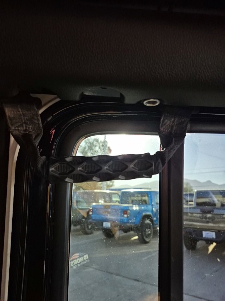 Used 2018 Jeep Wrangler Unlimited Rubicon image 46