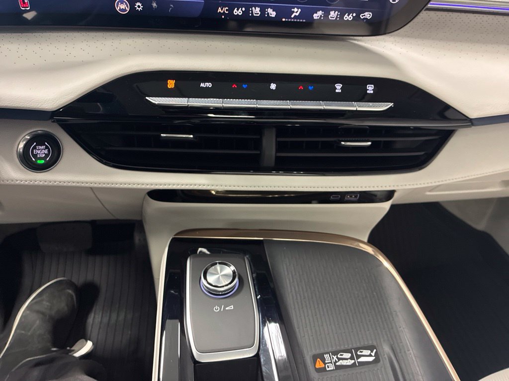Used 2026 Buick Enclave Avenir w/ Super Cruise Package AWD/4WD image 27
