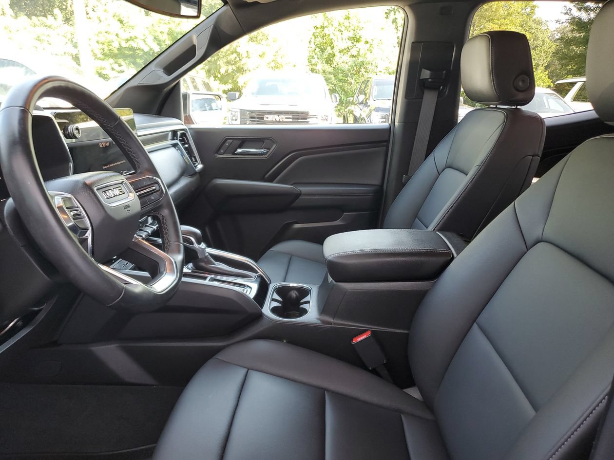 Used 2025 GMC Canyon Elevation w/ Convenience Package RWD image 18