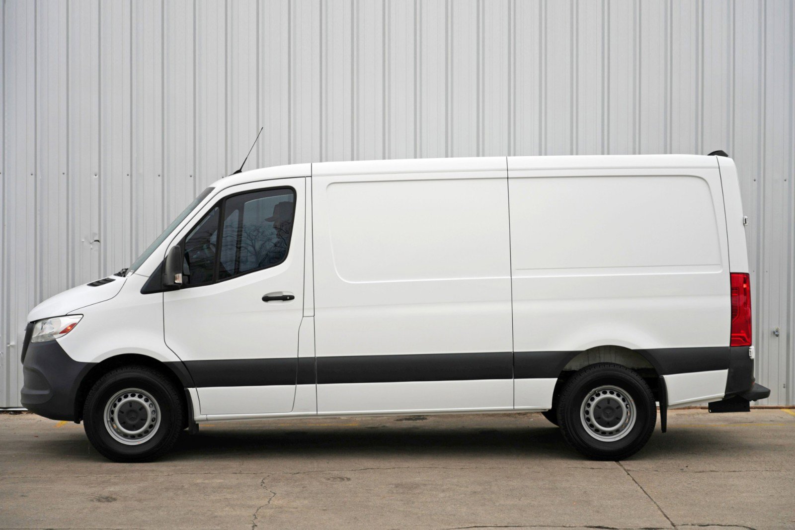 Used 2021 Mercedes-Benz Sprinter 2500 w/ Driver Convenience Package image 32