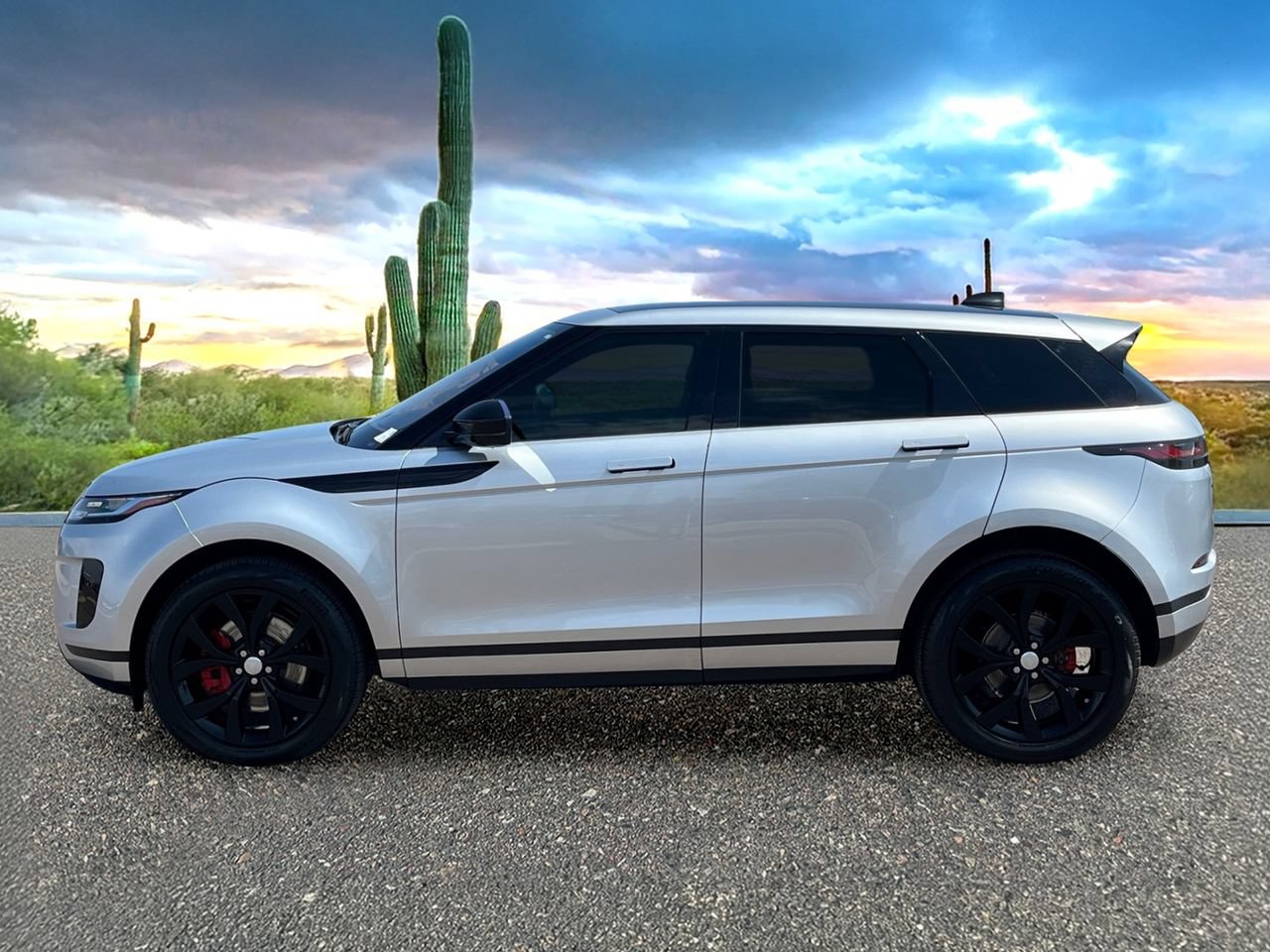 Used 2020 Land Rover Range Rover Evoque S AWD/4WD image 3
