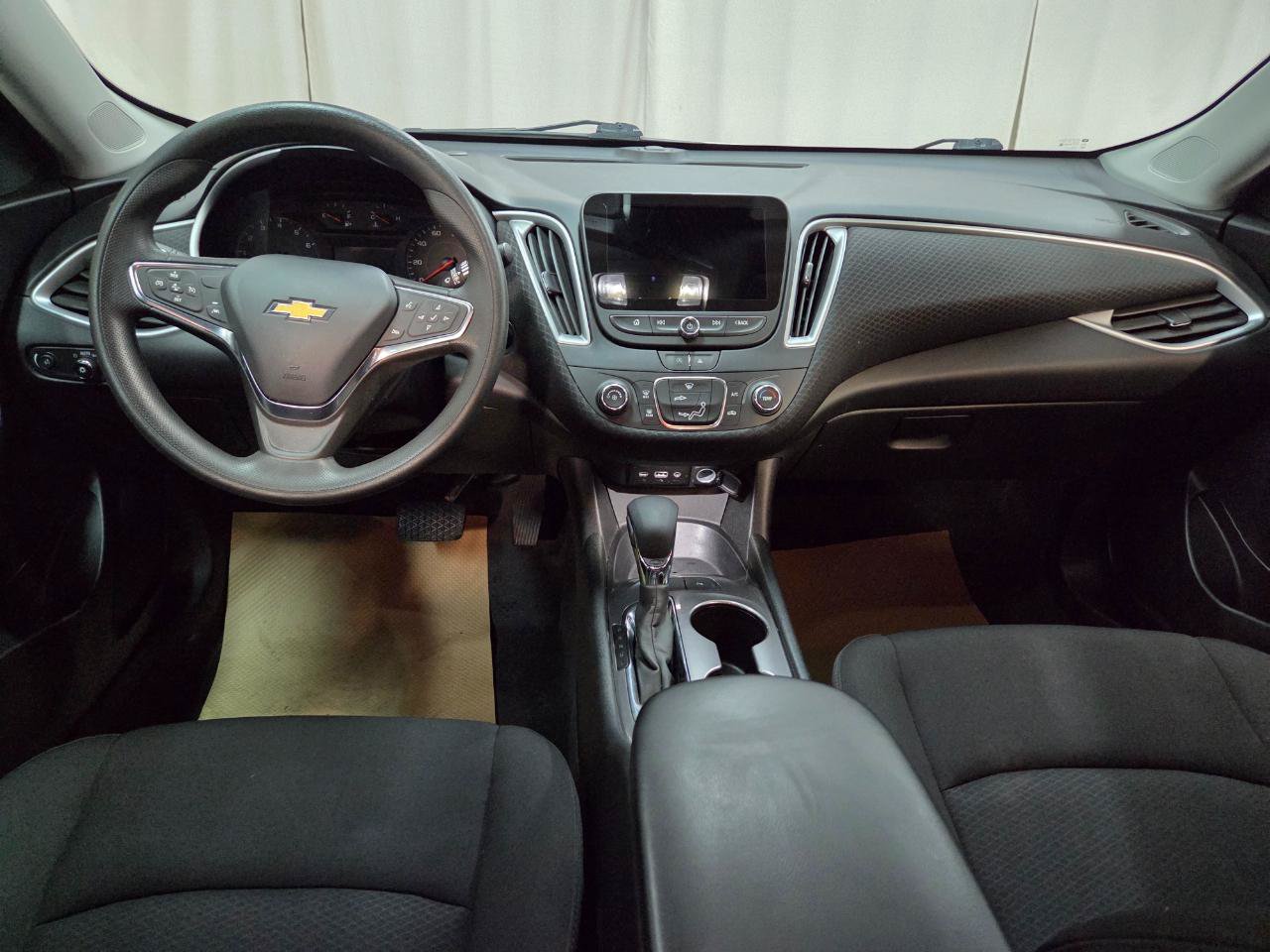 Used 2023 Chevrolet Malibu LS w/ Driver Confidence Package FWD image 21