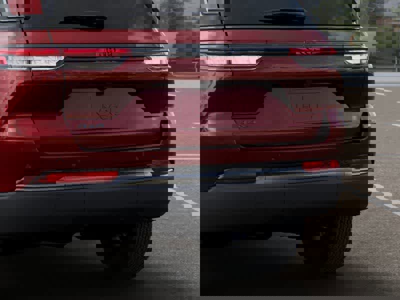 New 2026 Jeep Grand Cherokee Altitude image 13