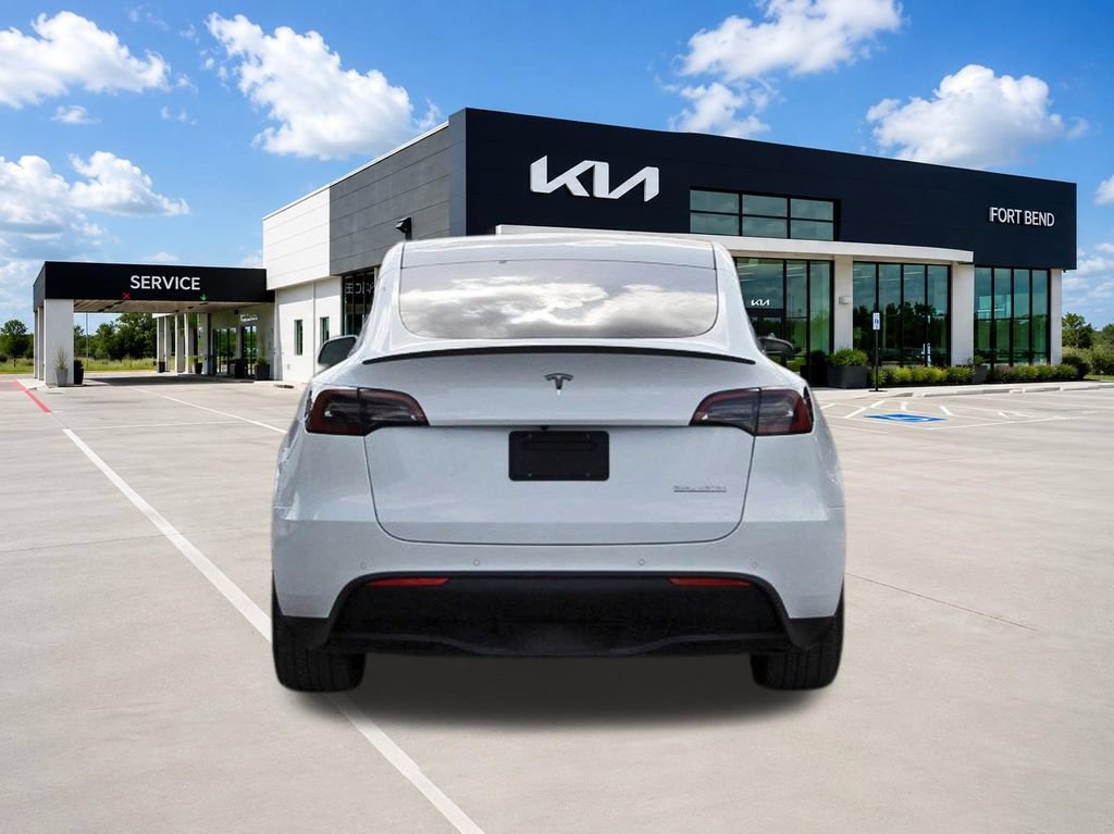 Used 2022 Tesla Model Y Performance AWD/4WD image 6