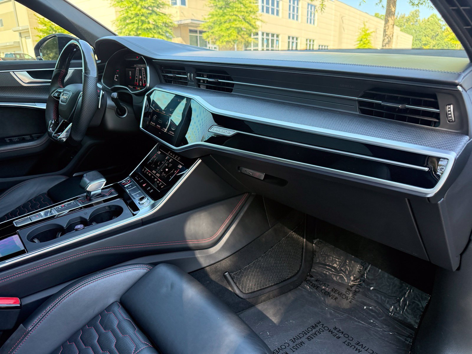 Used 2021 Audi RS 6 w/ Executive Package AWD/4WD image 24
