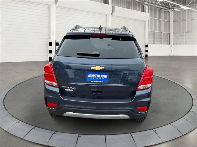 Used 2018 Chevrolet Trax LT w/ LT Convenience Package image 3