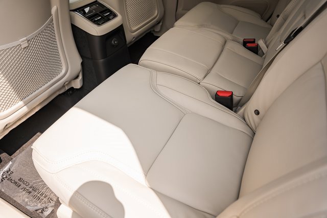 New 2026 Volvo XC90 T8 Ultra w/ Protection Package Premier image 27