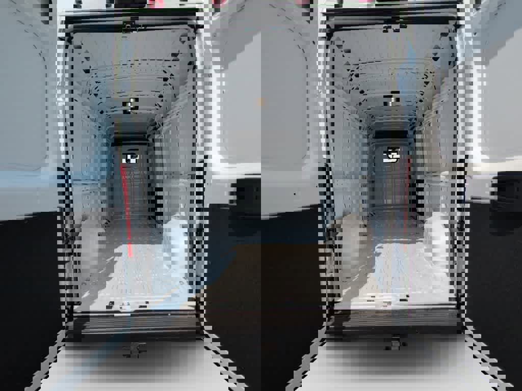 Used 2024 RAM ProMaster 2500 w/ Convenience Group image 17