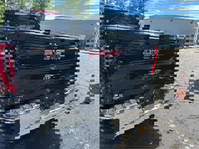 New 2025 GMC Sierra 2500 SLT w/ SLT Premium Package image 10