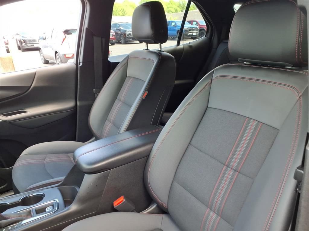 Used 2022 Chevrolet Equinox RS FWD image 13