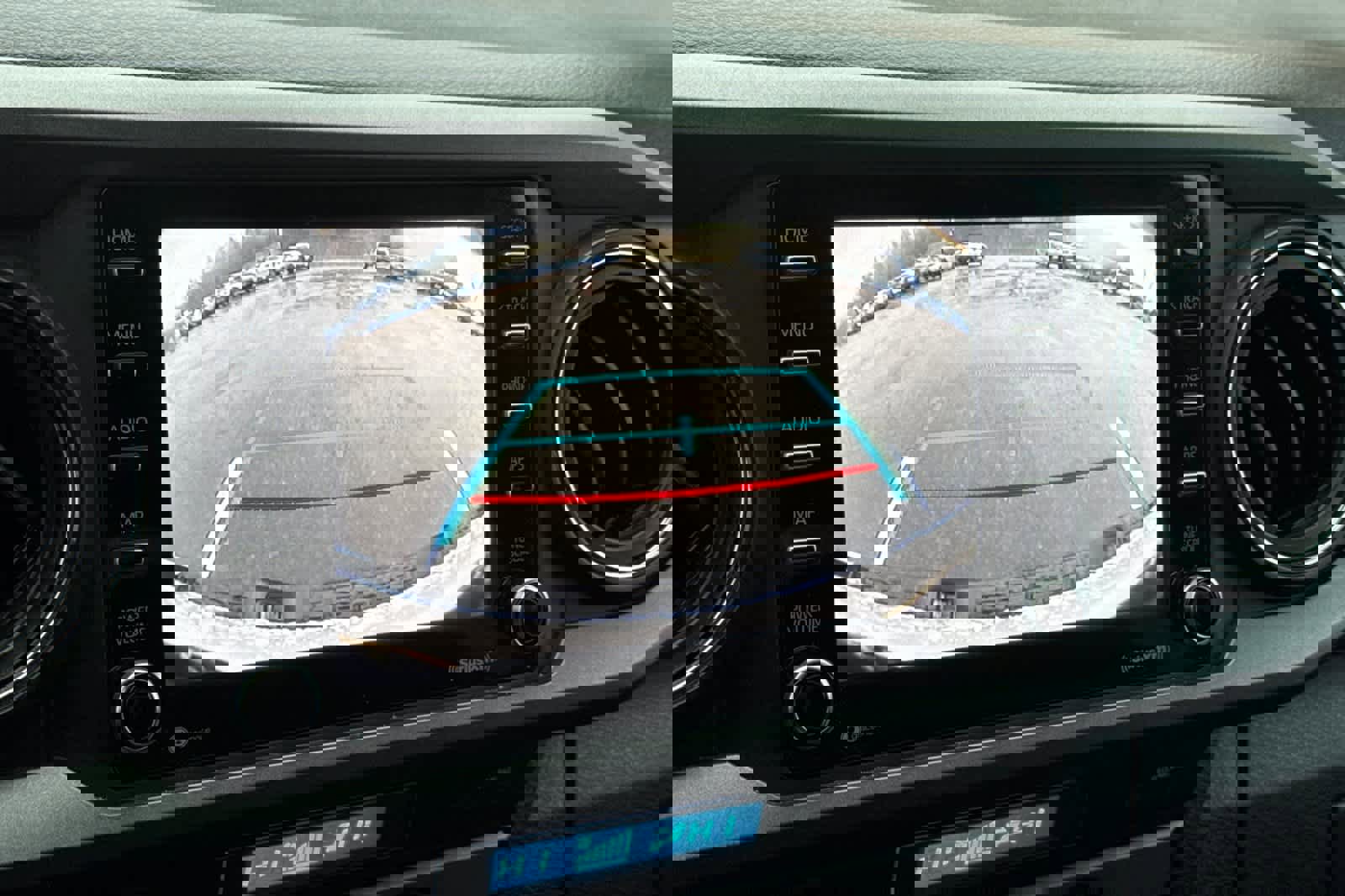 Used 2021 Toyota Tacoma TRD Off-Road w/ Technology Package image 19