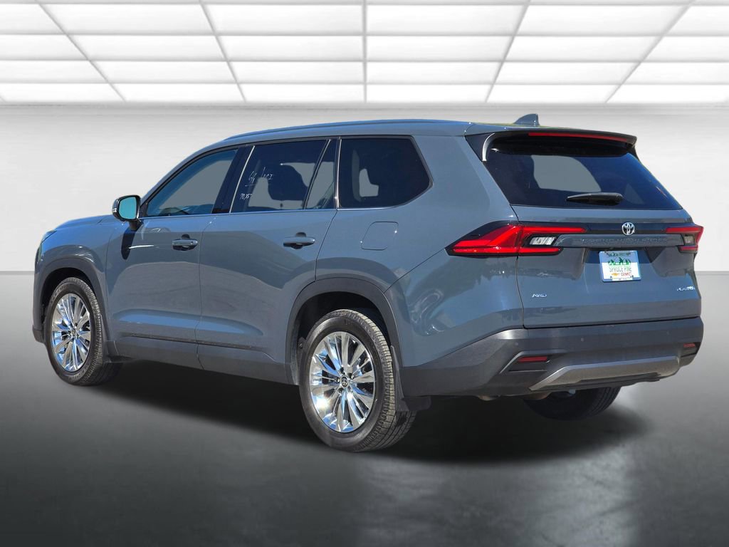 Used 2024 Toyota Grand Highlander AWD image 16