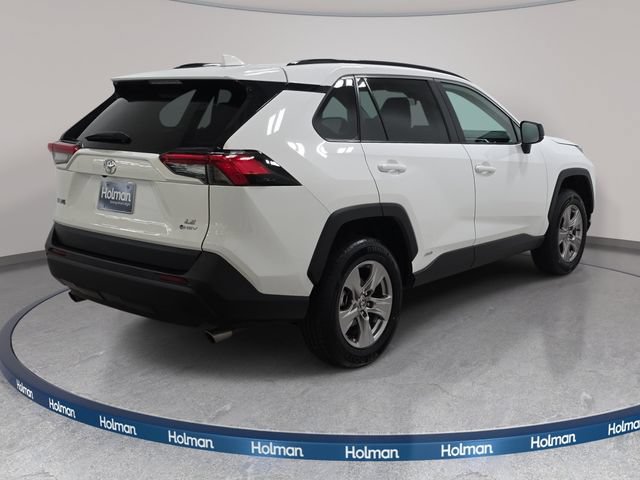 Certified 2025 Toyota RAV4 LE AWD/4WD image 5