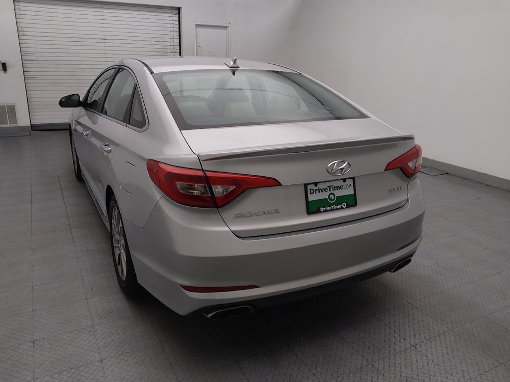 Used 2016 Hyundai Sonata Sport w/ Option Group 1V FWD image 6