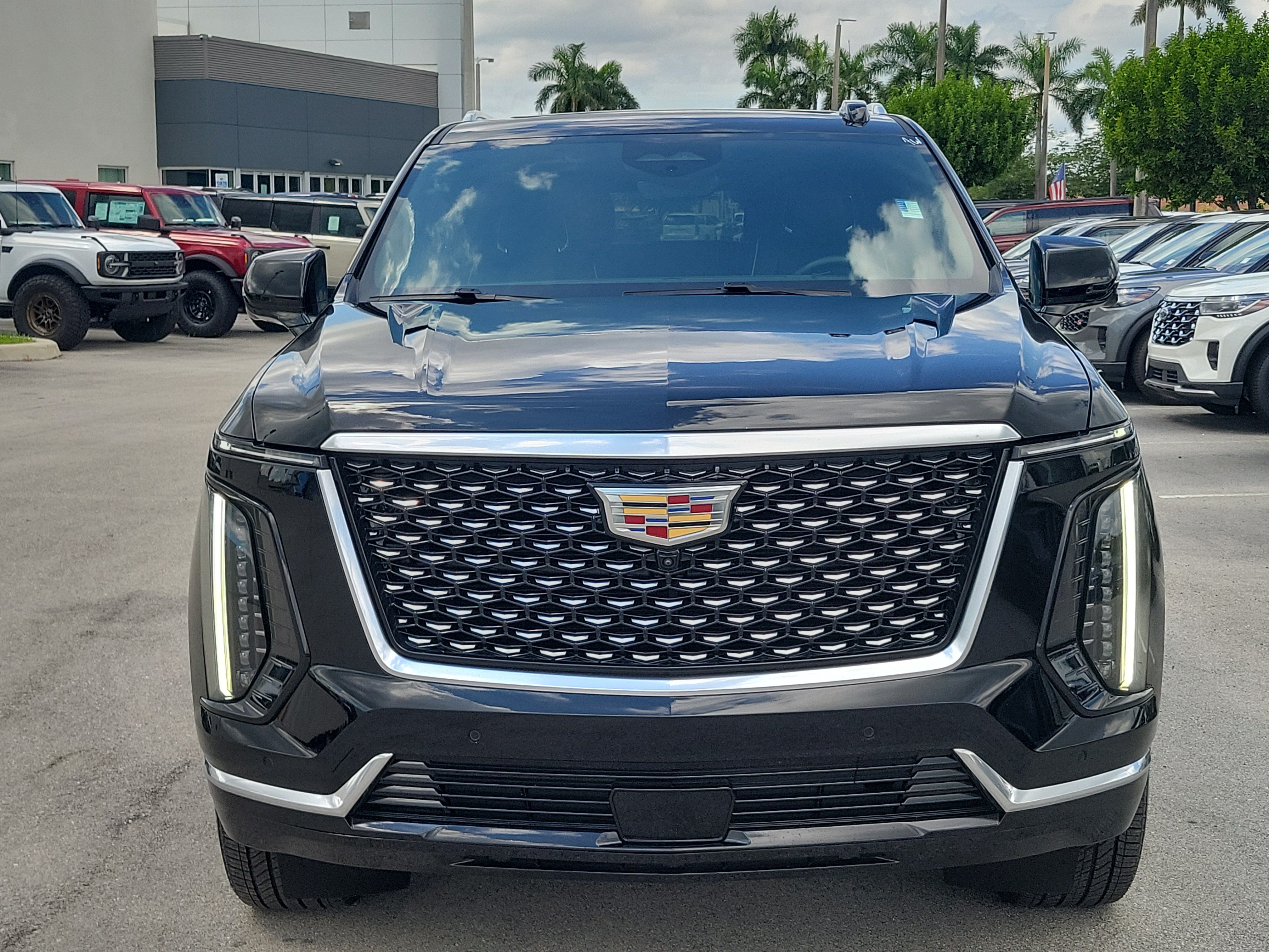 Used 2025 Cadillac Escalade Premium Luxury w/ Touring Package AWD/4WD image 2