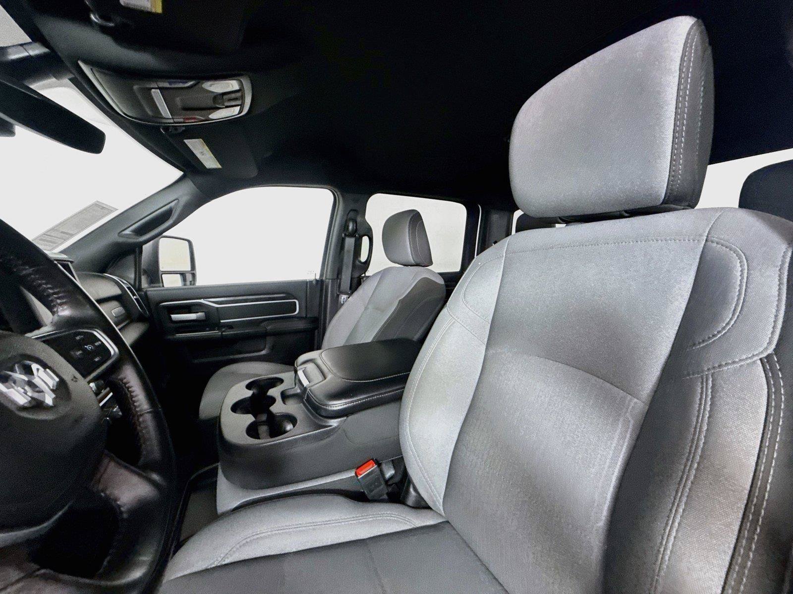 Used 2024 RAM 2500 Big Horn AWD/4WD image 3