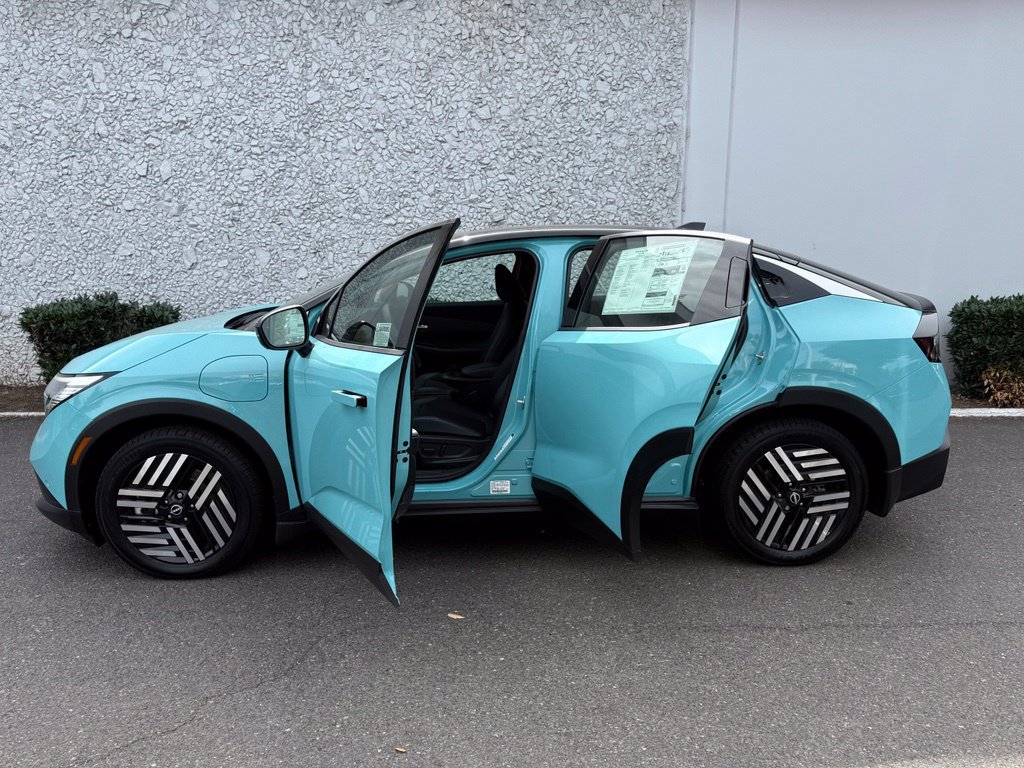 New 2026 Nissan Leaf SV Plus w/ Floor Mat Package (SV+) FWD image 16