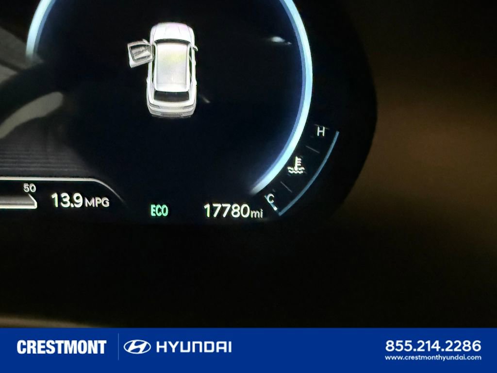 Used 2023 Genesis GV80 2.5T w/ Prestige Package image 3