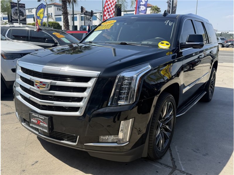 Used 2017 Cadillac Escalade Premium Luxury RWD image 56