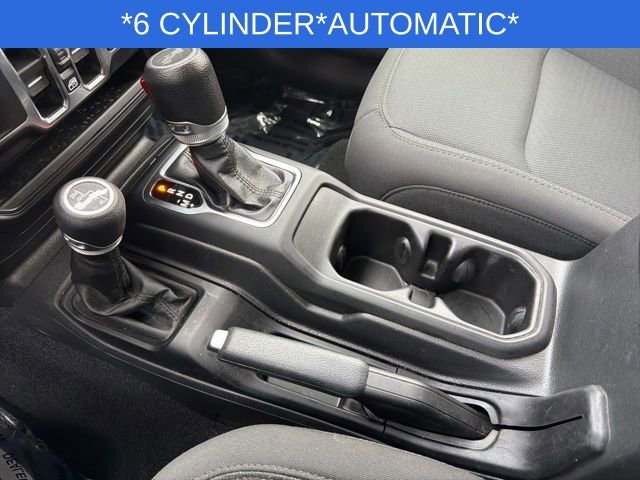 Used 2023 Jeep Wrangler Sport S image 32