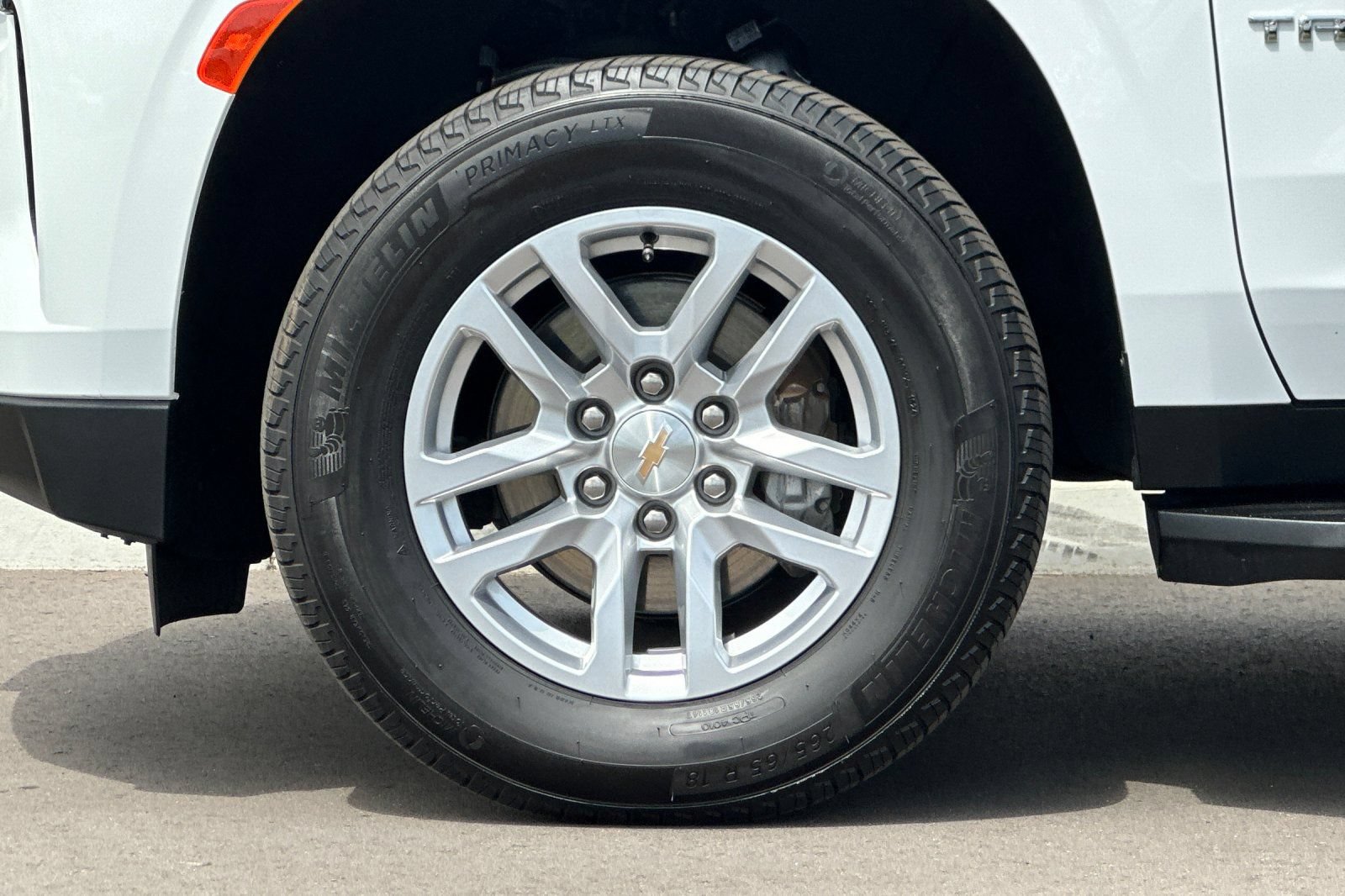 Used 2024 Chevrolet Tahoe LS RWD image 37