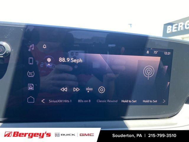 Used 2025 Buick Envista Sport Touring FWD image 16