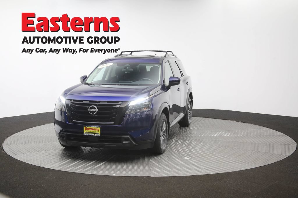 Used 2023 Nissan Pathfinder SV w/ SV Premium Package AWD/4WD image 55