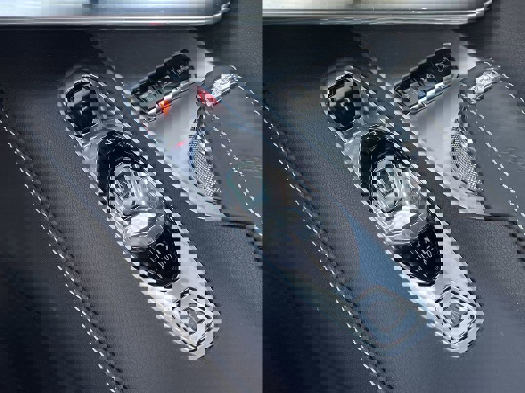 Certified 2023 Chevrolet Corvette Stingray Preferred Conv w/ 2LT image 23