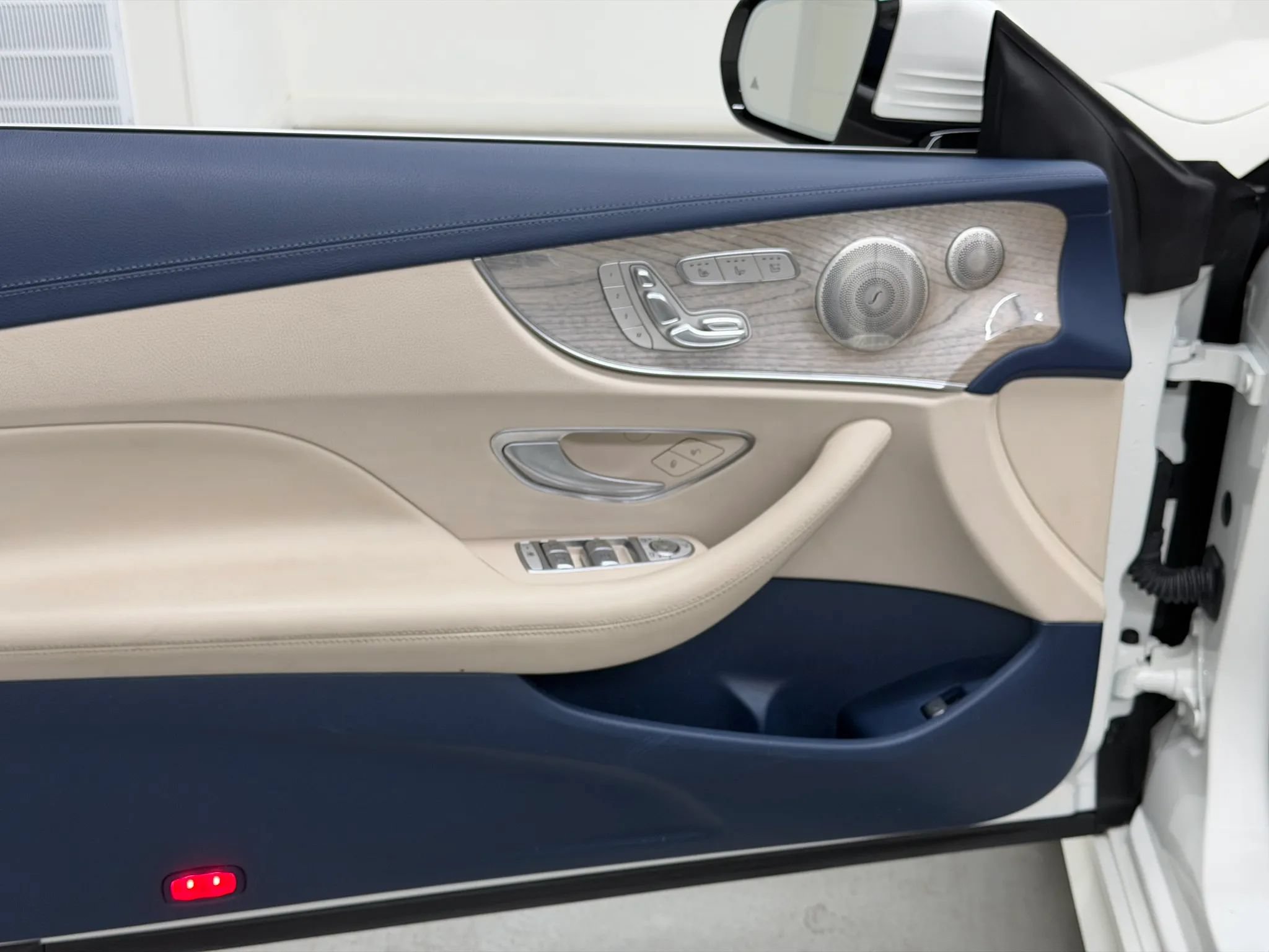 Used 2021 Mercedes-Benz E 450 Cabriolet image 18
