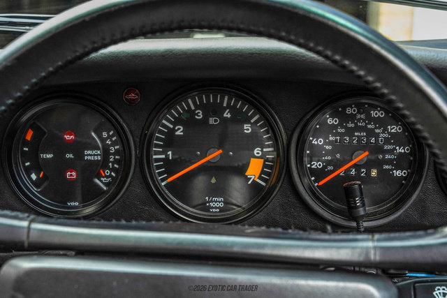 Used 1988 Porsche 911 Carrera RWD image 34