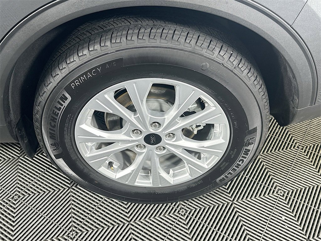 Used 2025 Ford Escape Active image 31