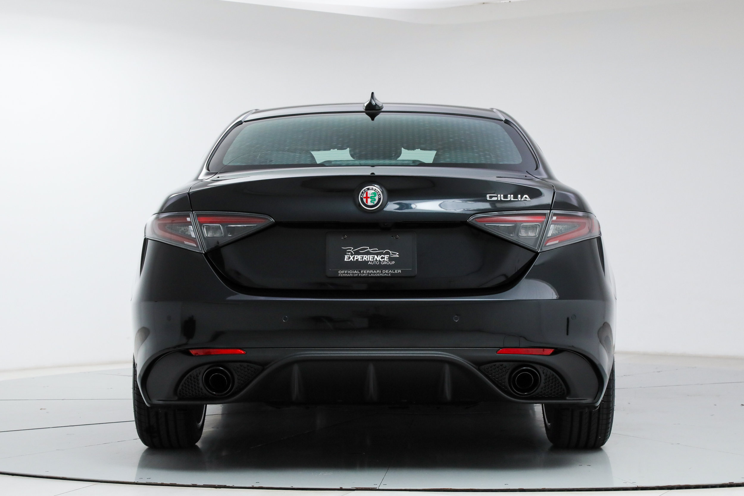 New 2026 Alfa Romeo Giulia w/ Driving Assist Package RWD image 4