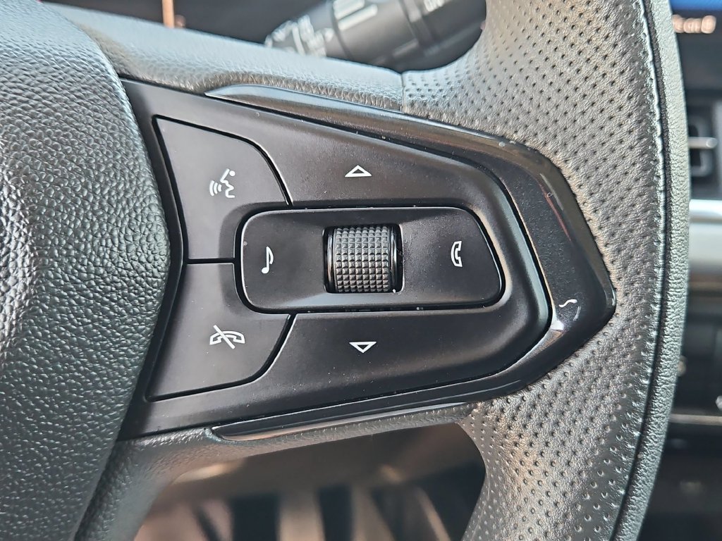 Used 2026 Chevrolet Trax LT FWD image 22