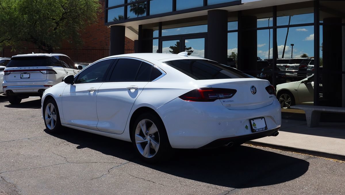Used 2018 Buick Regal Preferred w/ Sights and Sounds Package FWD image 9