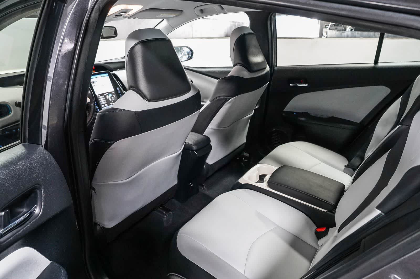Certified 2018 Toyota Prius Prime Advanced w/ Carpet Mat Package FWD image 19