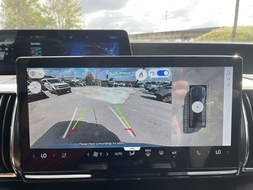 New 2025 Ford Expedition Max Platinum w/ Stealth Appearance Package image 19