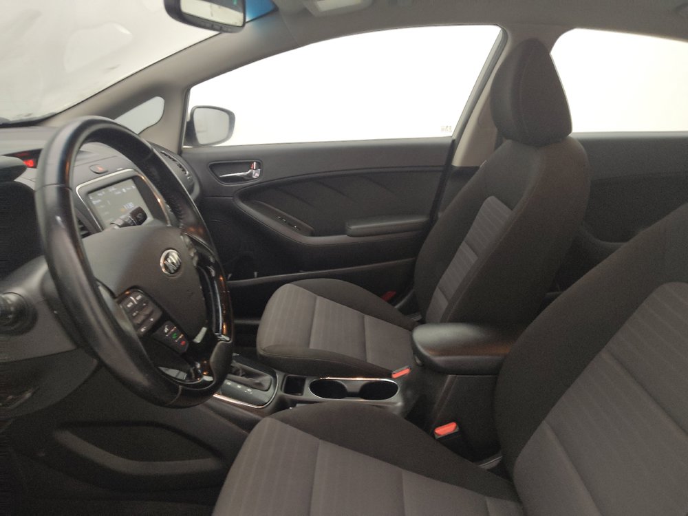 Used 2018 Kia Forte S FWD image 17