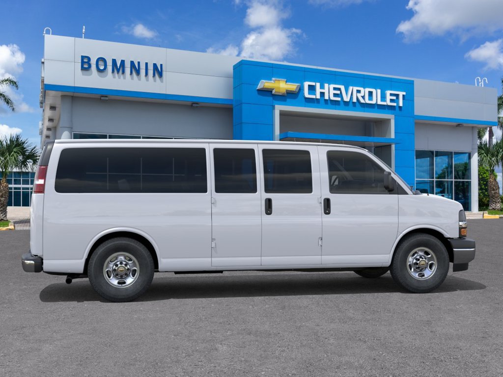 New 2027 Chevrolet Express 3500 LT w/ LT Preferred Equipment Group RWD image 6