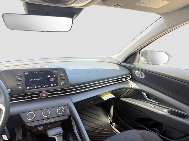 New 2026 Hyundai Elantra SE FWD image 22