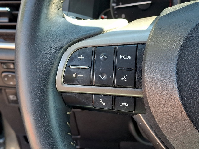 Used 2017 Lexus ES 350 w/ Luxury Package FWD image 22